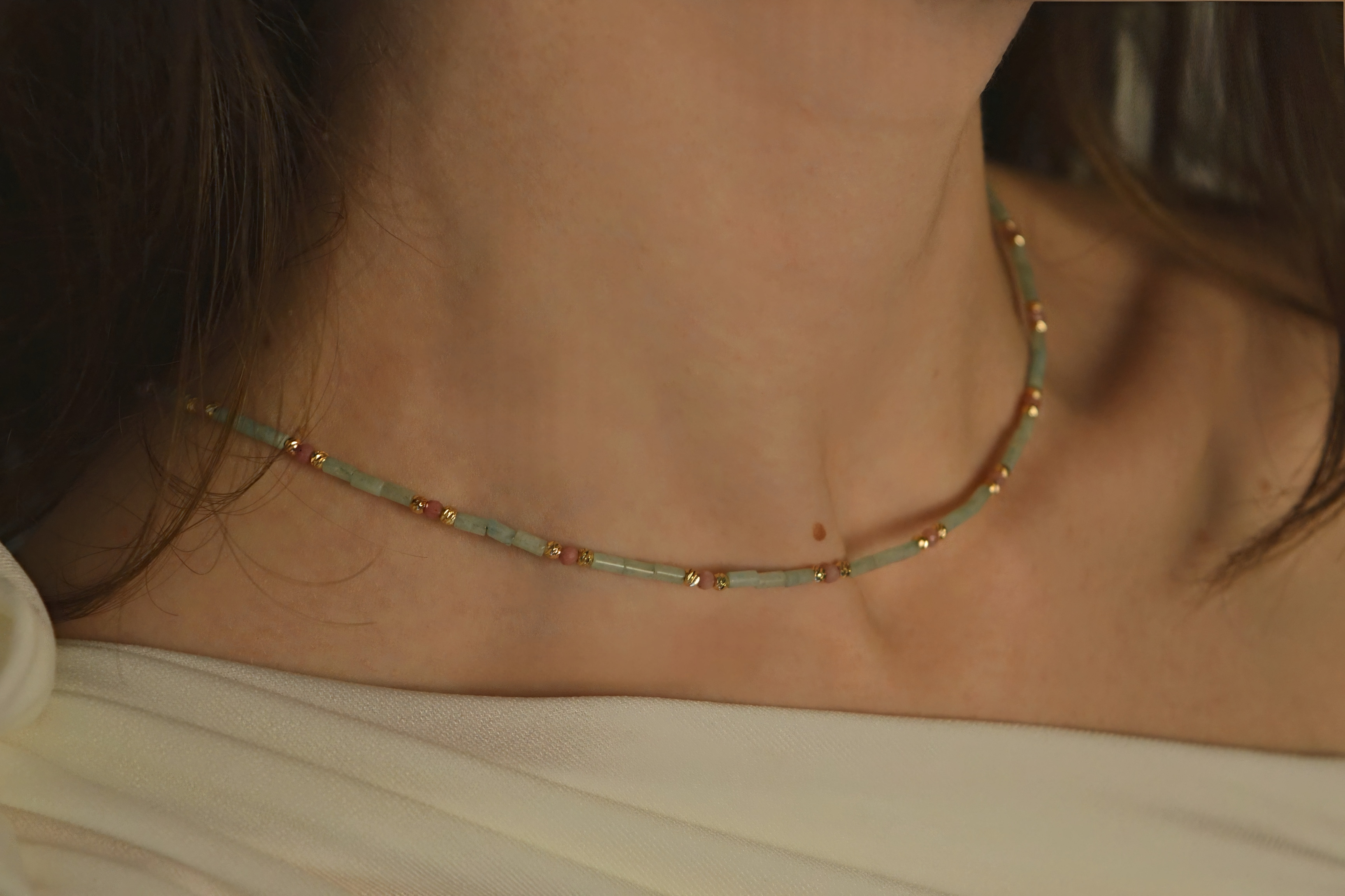 ამაზონიტის ქვის ყელსბამი - როდონიტის ქვებით